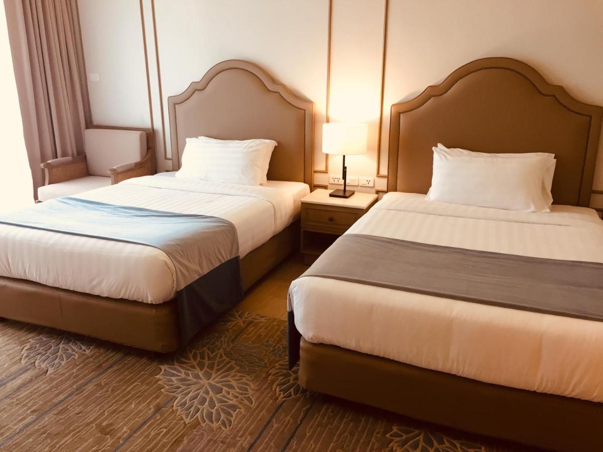 Laurel Twin Lakes Hotel מראה חיצוני תמונה