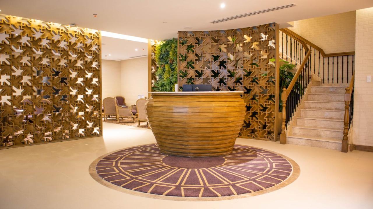 Laurel Twin Lakes Hotel מראה חיצוני תמונה